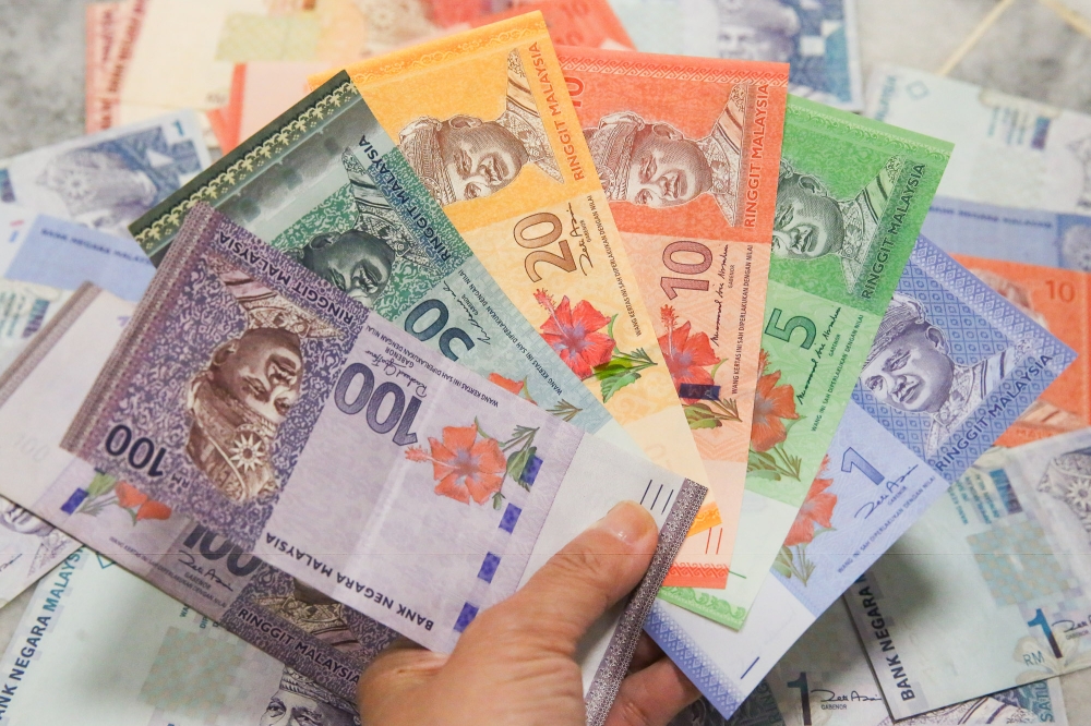 The ringgit’s climb to its highest level in over seven years against the US dollar is set to deliver major benefits for the education sector. — Picture by Choo Choy May