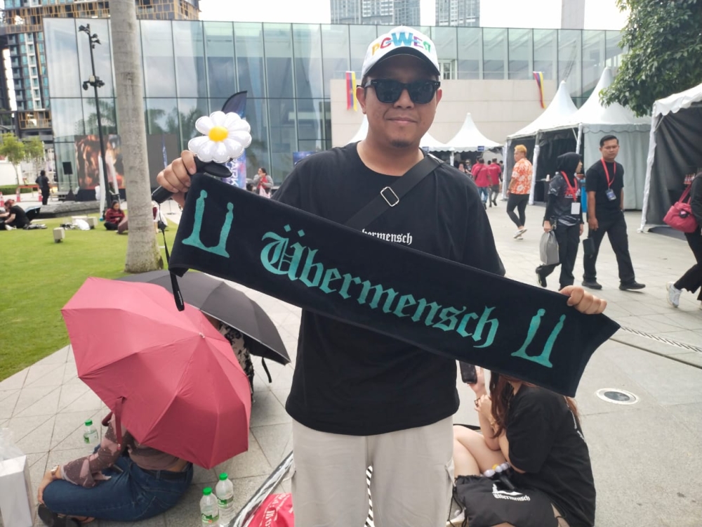 34-year-old Hakeem Zulkarnain is also one of the festival-goers who managed to secure K-Spark in Malaysia tickets at a discounted price. — Picture by Ian Jeremiah Patrick