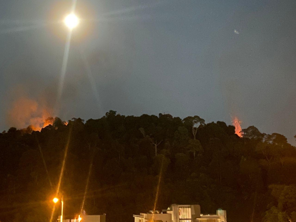 Selangor Fire and Rescue Department (JBPM) Operations Officer Hamdan Hamzah said his department received an emergency call regarding the incident at 8.47pm. — JBPM pic