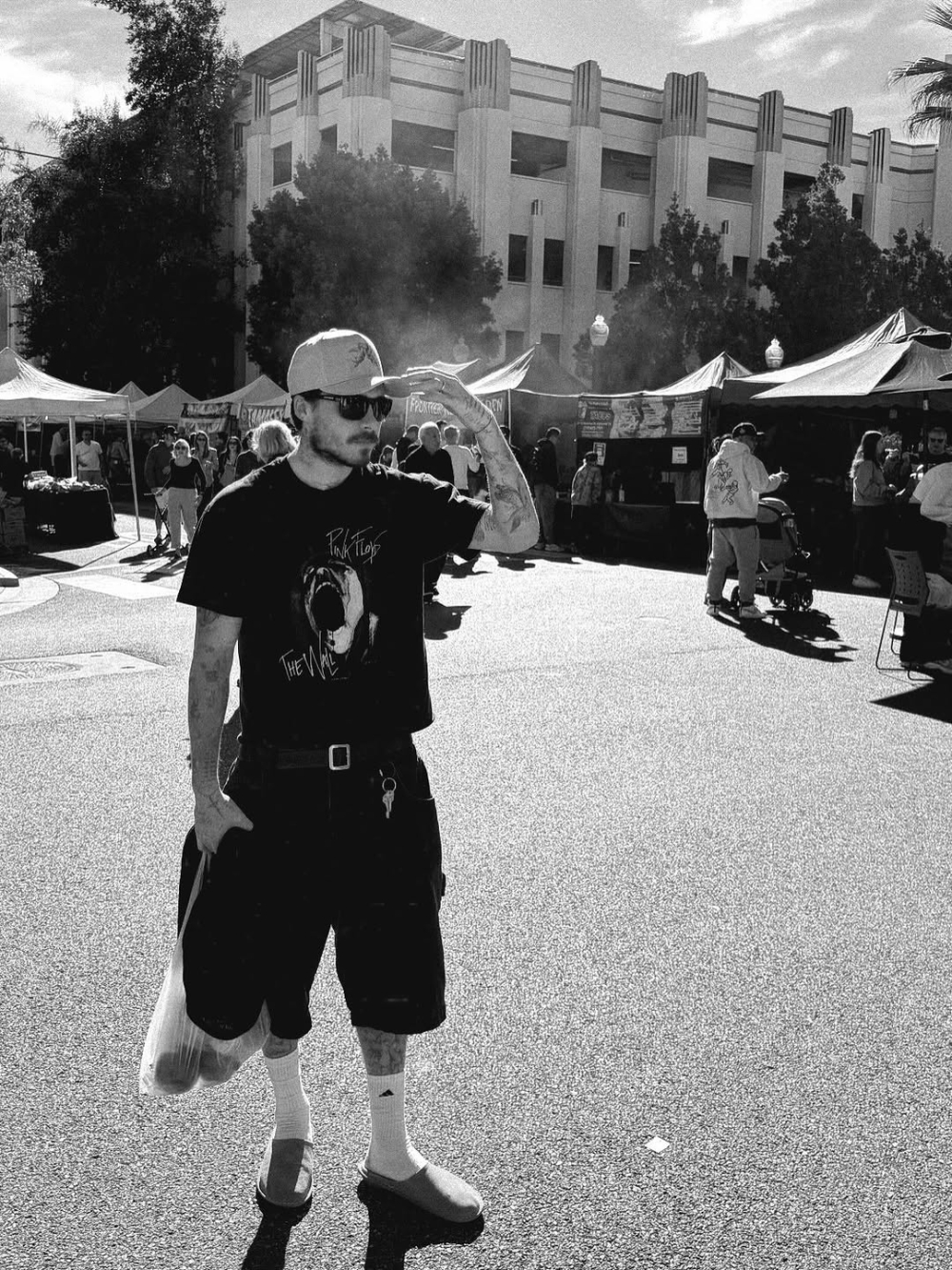 Brooklyn Beckham rubs out ‘Dad’ tattoo — family ties fading faster than his ink