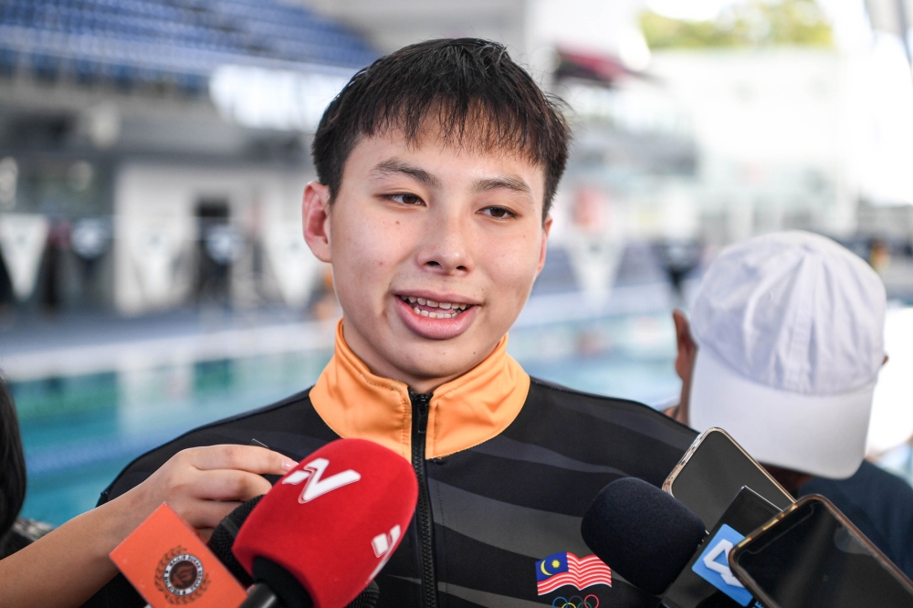 Swimming champion Khiew Hoe Yean. — Bernama pic