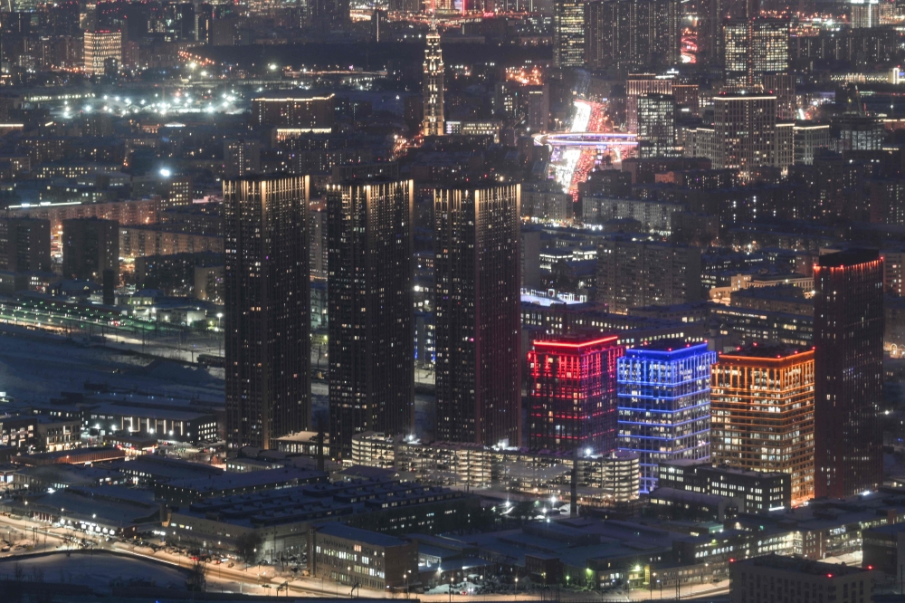 Russian general shot in Moscow apartment building in apparent assassination attempt