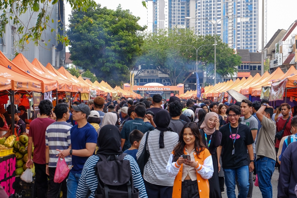 Govt rolls out RM80m festive loans to boost micro businesses during Chinese New Year, Ramadan