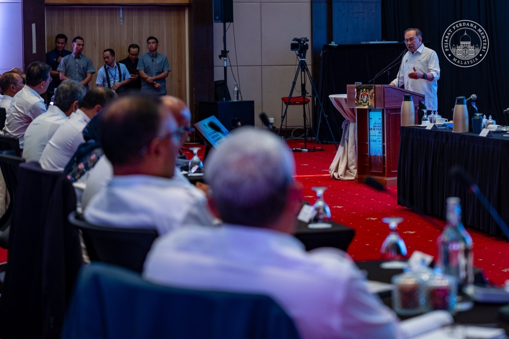 Prime Minister Anwar Ibrahim said the government and the people must remain closely connected, like a strong bridge, to ensure the government can function effectively in the public’s interest. — Picture via Facebook/Anwar Ibrahim