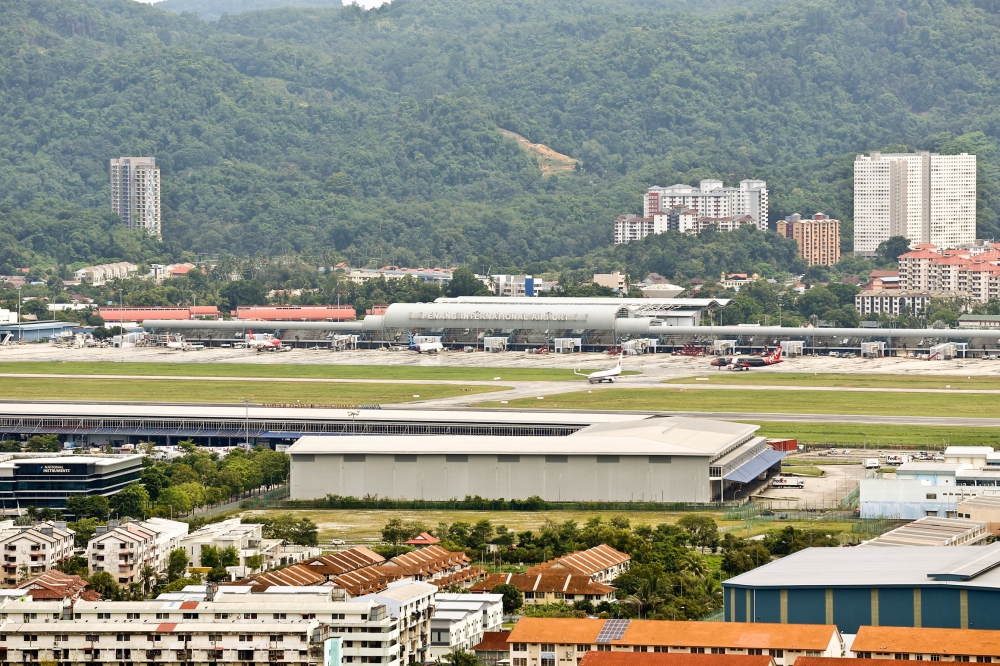 The recent congestion at Penang International Airport must be addressed immediately by the relevant authorities to ensure smooth passenger processing and to preserve Penang’s reputation as a key tourism destination. — Picture by Sayuti Zainudin