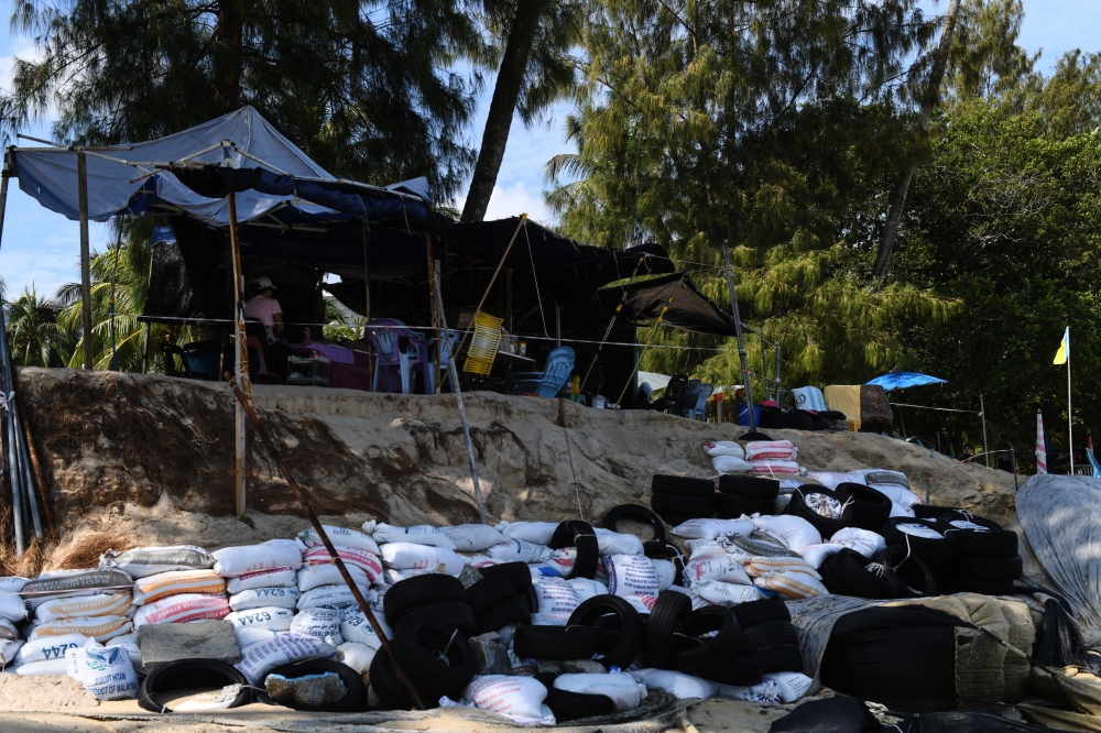 Penang to raise higher sandbag walls as short‑term fix for Batu Feringghi, Tanjung Bungah erosion