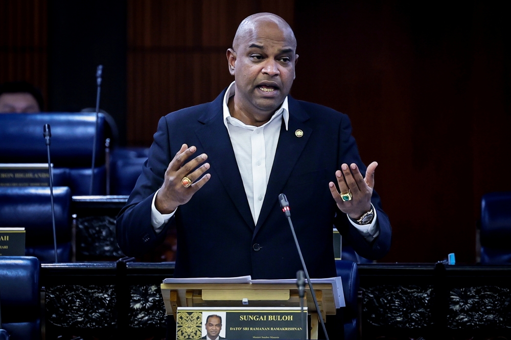 Human Resources Minister Datuk Seri R Ramanan said the government will begin enforcing the Gig Workers Act 2025 (Act 872) this year, providing a clearer legal framework to recognise the status of gig workers and safeguard their welfare. — Bernama pic