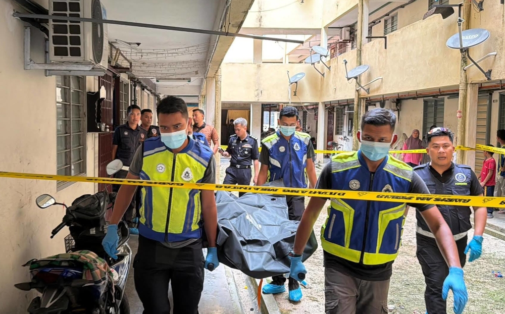 On February 4, the media reported that a 41-year-old woman was found dead, believed to have been murdered at her home in Flat Sri Murni, Sungai Dua. — Picture from social media 