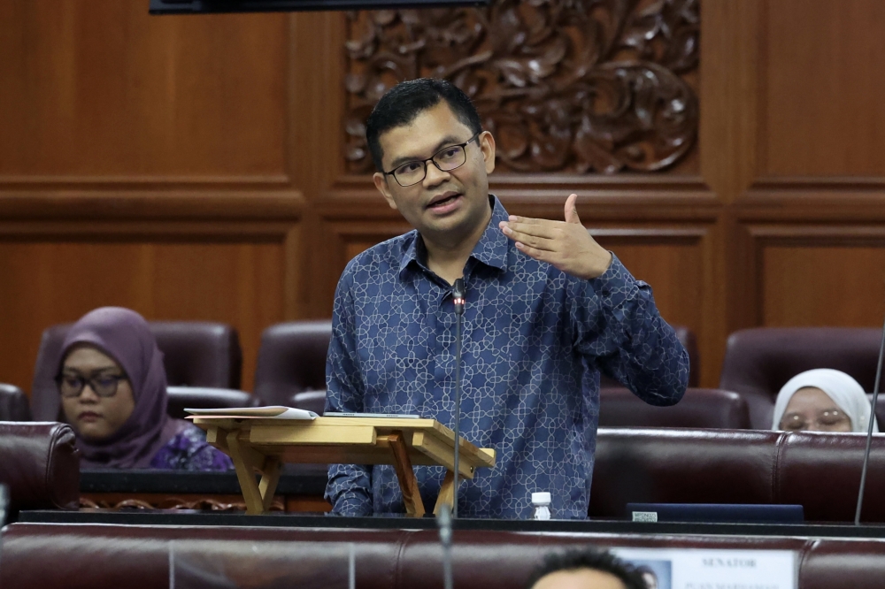 Economy Minister Akmal Nasrullah Mohd Nasir said the government has stressed that the main focus in the 13th Malaysia Plan (13MP) has now shifted from simply setting growth targets to implementing more effective mechanisms. — Bernama pic