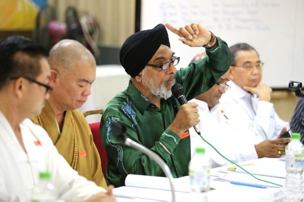 File picture of the Malaysian Consultative Council of Buddhism, Christianity, Hinduism, Sikhism and Taoism’s vice president Sardar Jagir Singh in Kuala Lumpur, July 20, 2013. The council today called on Prime Minister Datuk Seri Anwar Ibrahim to clarify his statement directing local councils to ‘clean up’ areas where houses of worship were built without approval. — Picture by Choo Choy May