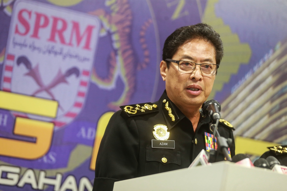 Malaysian Anti-Corruption Commission (MACC) Chief Commissioner Tan Sri Azam Baki has commenced legal action over a recent Bloomberg report. — Picture by Sayuti Zainudin