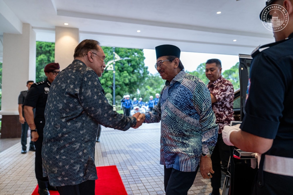 Prime Minister Datuk Seri Anwar Ibrahim greets Sabah Yang Dipertua Negeri Tun Musa Aman during a courtesy call at his office, February 12, 2026. — Picture from Facebook/Anwar Ibrahim  