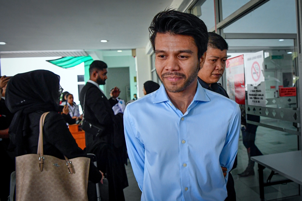 On August 30, 2024, the Shah Alam Sessions Court sentenced Da’i Syed, whose real name is Syed Shah Iqmal Syed Mohd Shaiful, to 10 years’ imprisonment and three strokes of the cane after finding him guilty of raping a 23-year-old woman. — Bernama pic