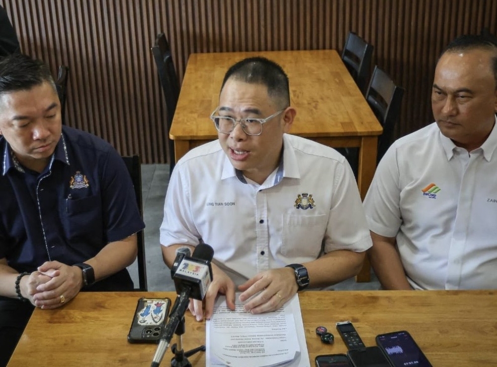 Johor Health and Environment Committee chairman, Ling Tian Soon, said the recent tuberculosis (TB) outbreak in the state, which has affected the Kota Tinggi and Pontian districts, is under control. — Picture by Ben Tan