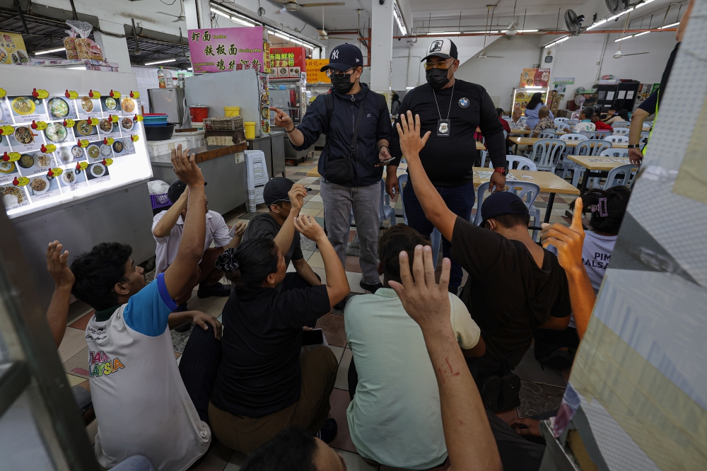 Immigration Department deputy director-general (Operations) Datuk Lokman Effendi Ramli said the initiative aims to prevent foreign nationals from running businesses or being employed without valid permits. — Bernama pic