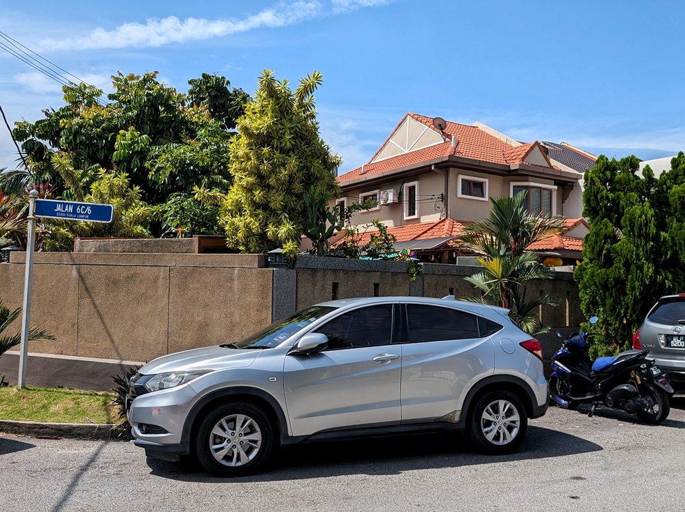 There’s no sign, so look for the house on the street corner. — Picture by Ethan Lau