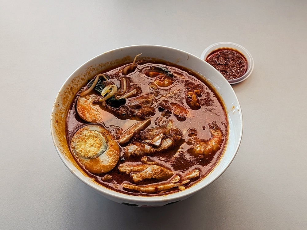 Other Penang specialities like ‘prawn mee’ are also offered here. — Picture by Ethan Lau