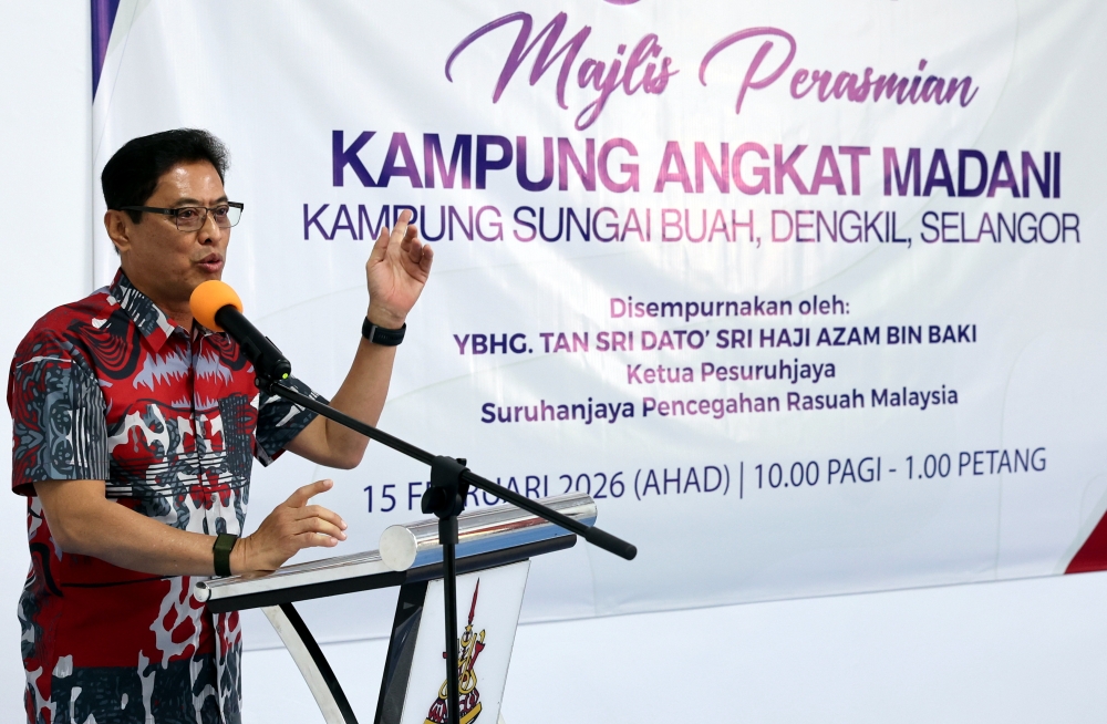 MACC Chief Commissioner Tan Sri Azam Baki said he has no updates regarding the investigation since the case has only recently been reported. — Bernama pic