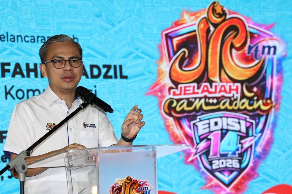 Communications Minister Datuk Fahmi Fadzil delivers a speech at the launch of Jelajah Ramadan 2026 Edisi Ke-14 at Pasar Tani Kekal Datin Halimah, Larkin, Johor Bahru, February 16, 2026. — Bernama pic