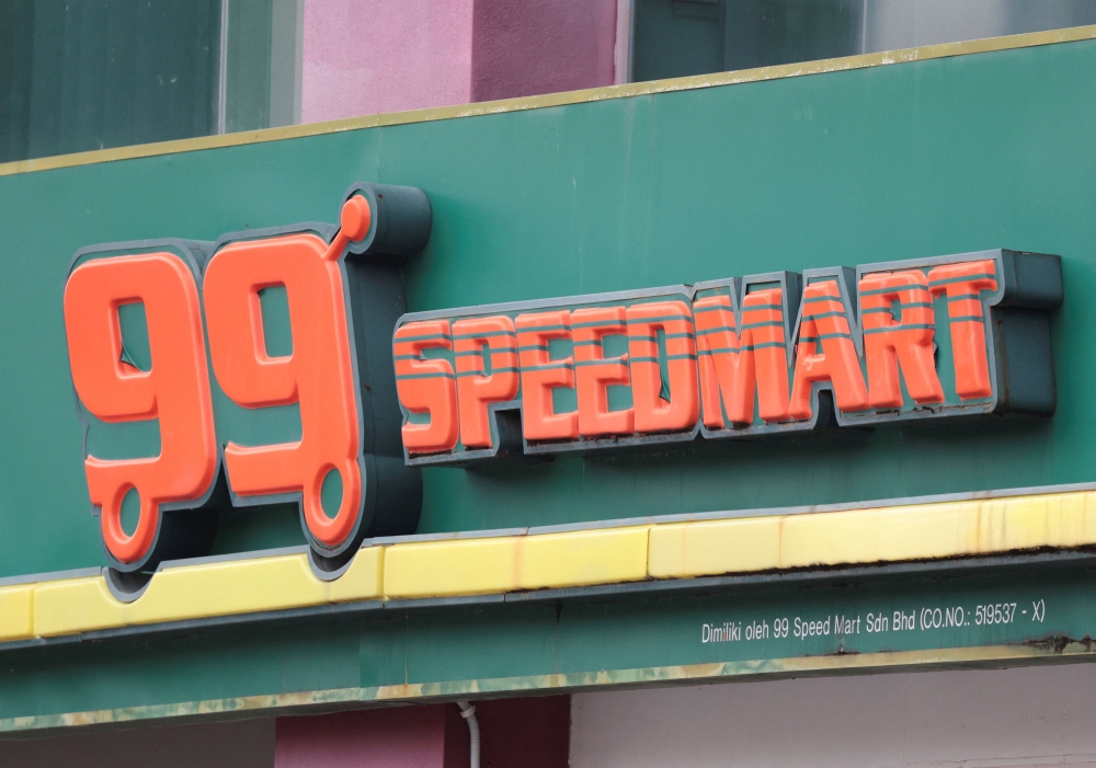 99 Speed Mart trimmed 24 sen to RM3.71, while Maybank slid 12 sen to RM11.94, and CIMB dipped six sen to RM8.40. These three counters contributed 7.17 points to the index. — Reuters file pic
