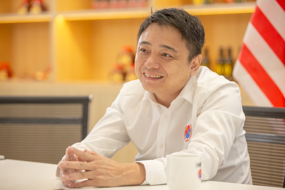 Malaysia Chinese Restaurant Association president Gao Haoyun during an interview with Malay Mail. — Picture by Raymond Manuel