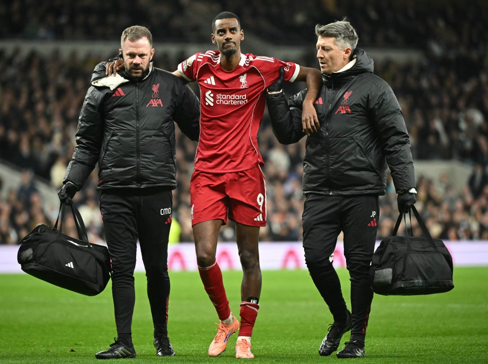 Liverpool manager Arne Slot said on Thursday he believes striker Alexander Isak is in the final stages of rehab and could return by the end of next month to bolster the Reds’ push for Champions League qualification. — AFP pic