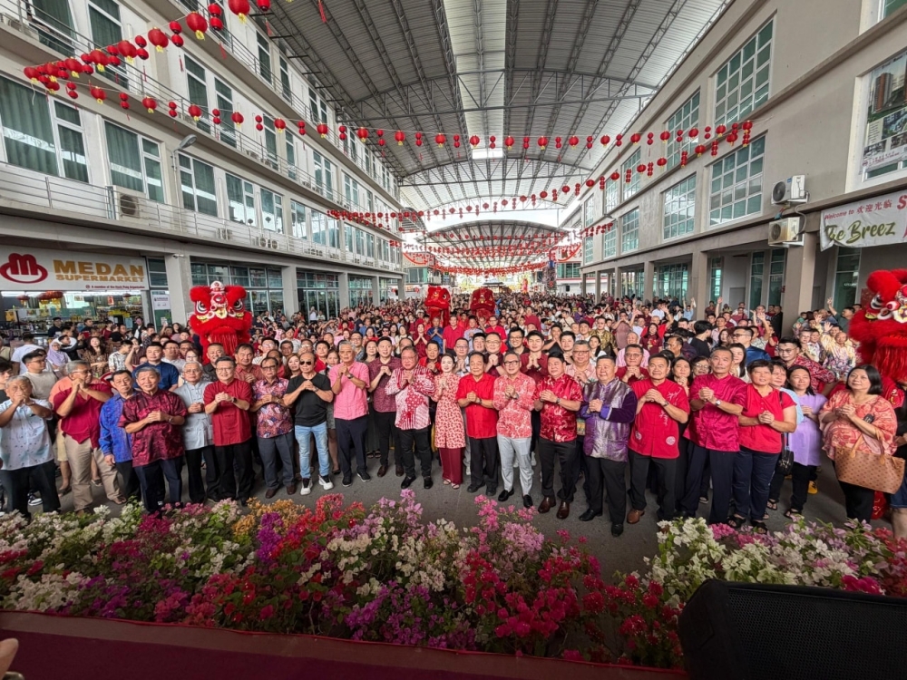 Tourism Minister Datuk Seri Tiong King Sing said unity and collaboration are crucial to boosting Sibu’s tourism prospects ahead of VM2026. — Picture via Facebook/Dato Sri Tiong King Sing