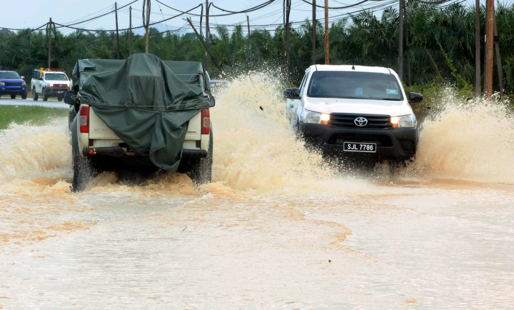 The State Disaster Management Committee (JPBN) Secretariat, in a statement, said that all evacuees from the three affected districts, namely Pitas, Kota Marudu and Paitan, have been accommodated in 25 relief centres. — Bernama pic