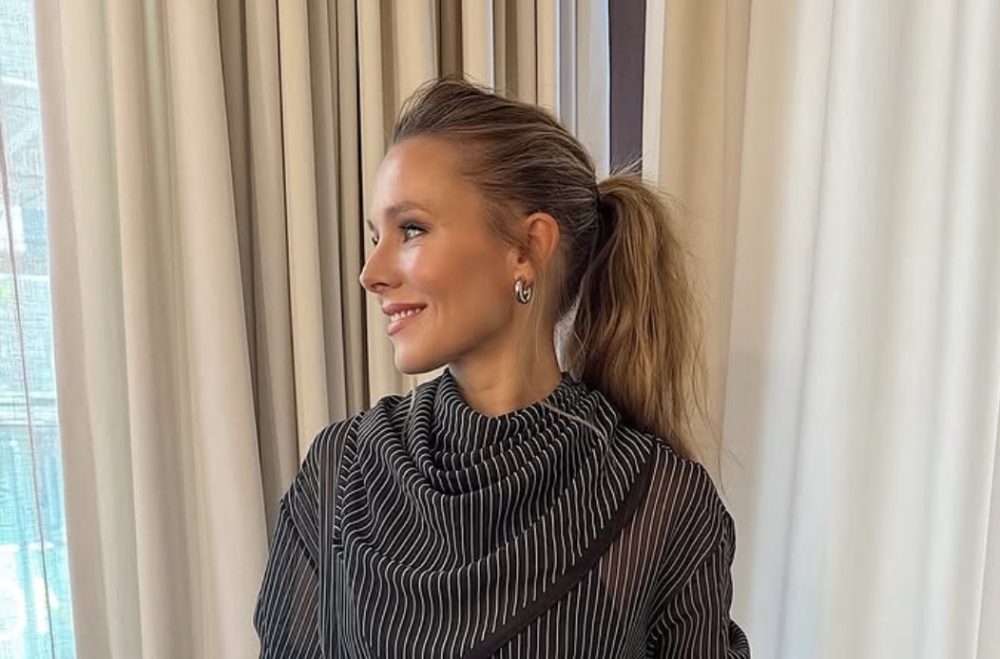 Kristen Bell returns to host the SAG awards next month for the third time. — Picture via Instagram