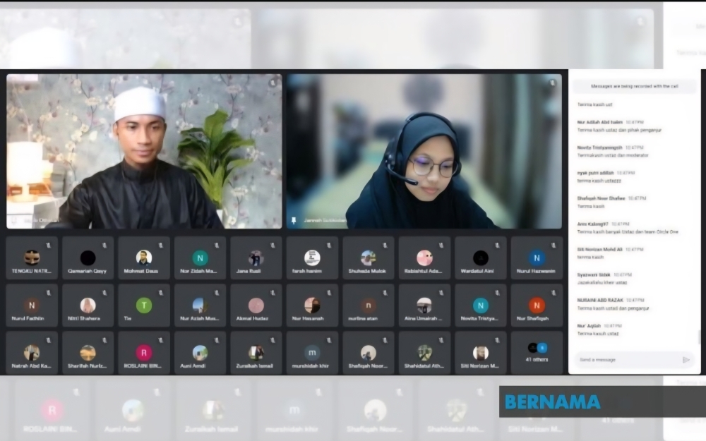 Social media and video-conferencing applications are being used as alternative platforms for spiritual enrichment, including Ramadan programmes such as tadarus (group Quran recitation), religious talks and daily dua (prayer or supplication) sharing. — Bernama pic