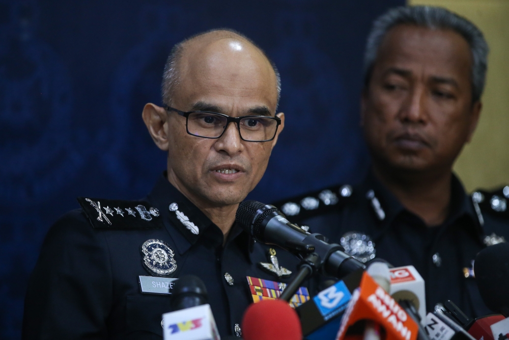 Selangor police chief Datuk Shazeli Kahar said the relocation works took place from 9.30pm last night until 4.12am today. — Picture by Yusof Isa