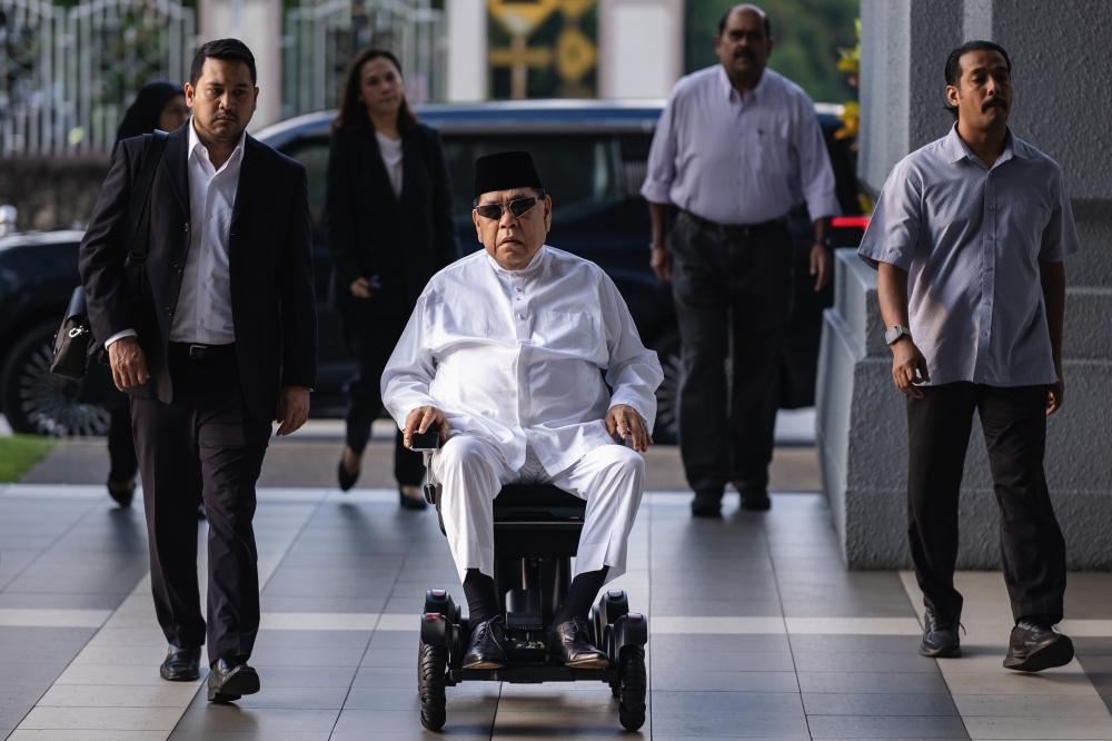 Maju Holdings director Tan Sri Abu Sahid Mohamed arrives at the Kuala Lumpur Sessions Court on February 25, 2026. — Bernama pic