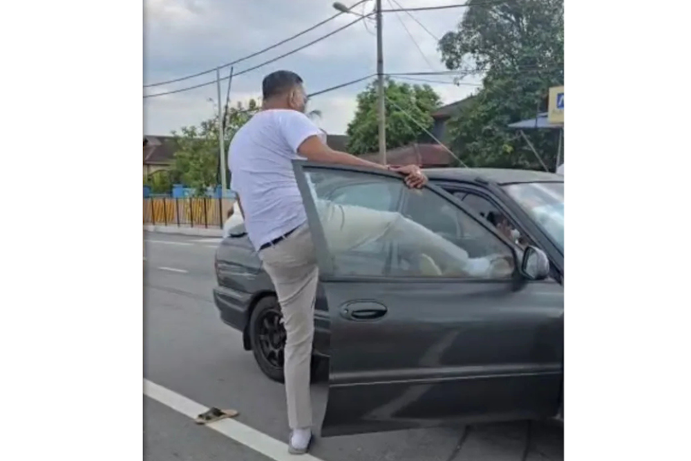 Judge Datuk Aslam Zainuddin sentenced trader Saiful Adli Yusof to four months’ imprisonment, effective today, on two charges of causing hurt and making death threats against Liew Khoon Foo in a road rage incident along Jalan Cheras-Hulu Langat.