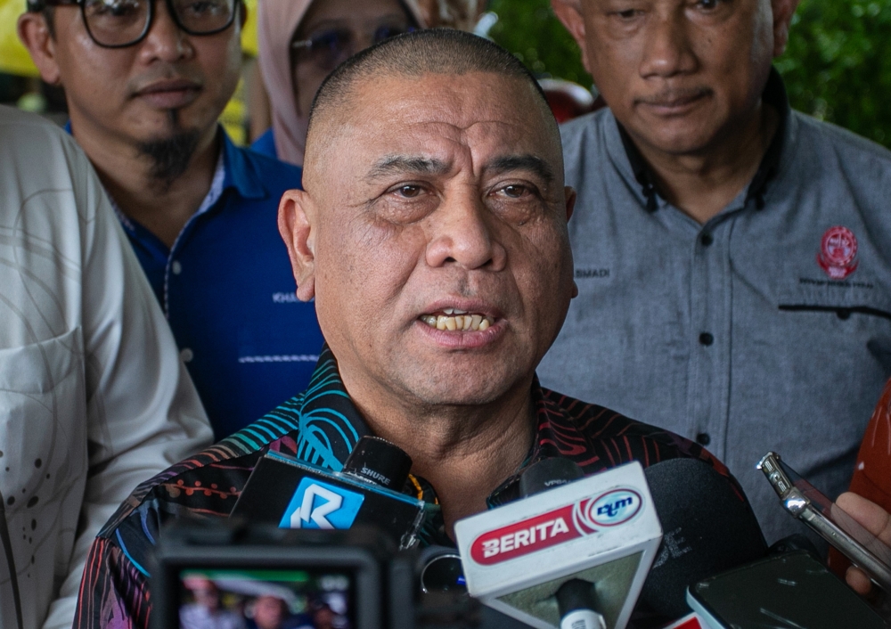 Perak Menteri Besar Datuk Seri Saarani Mohamad said the state remains committed to strengthening student welfare through the implementation of self-help assistance, student emergency assistance, and book voucher assistance this year. — Bernama pic 