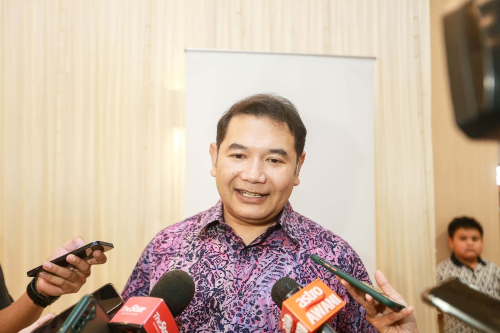 Former PKR deputy president Datuk Seri Rafizi Ramli has alleged that party president Datuk Seri Anwar Ibrahim wants him to resign from PKR. — Picture by Sayuti Zainudin