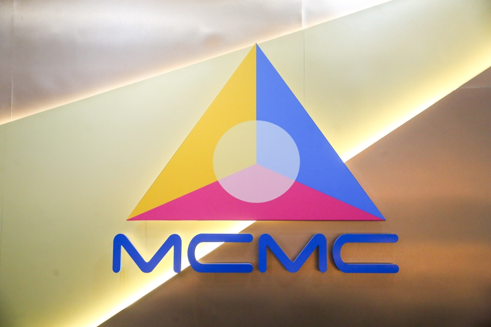 Telcos in Malaysia will need to screen dealers before allowing them to register your prepaid SIM cards, according to MCMC's new rules which came into effect on February 26, 2026. — Picture by Choo Choy May