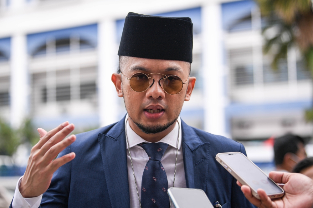 Local entertainer Caprice has filed a RM10 million defamation suit against former economy minister Datuk Seri Rafizi Ramli. — Bernama pic