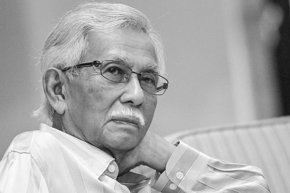 The late Tun Daim Zainuddin is pictured at the book launch of “The Colours of Inequality” at the International Islamic University of Malaysia in Kuala Lumpur on November 11, 2014. — Picture by Yusof Mat Isa
