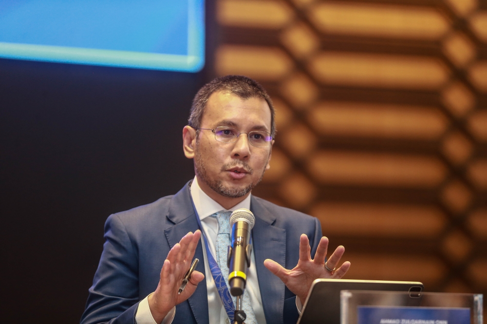 EPF CEO Ahmad Zulqarnain Onn also said that Malaysians’ adequacy of EPF savings for their retirement would not be affected by this proposal. — Picture by Sayuti Zainudin