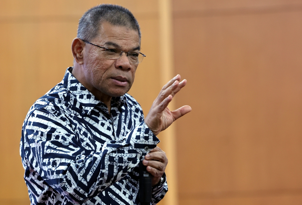 Home Minister Datuk Seri Saifuddin Nasution Ismail said unregistered marriages, absent parents and fee misconceptions contribute to 12,000 to 13,000 late birth and MyKad registrations each year. — Bernama pic