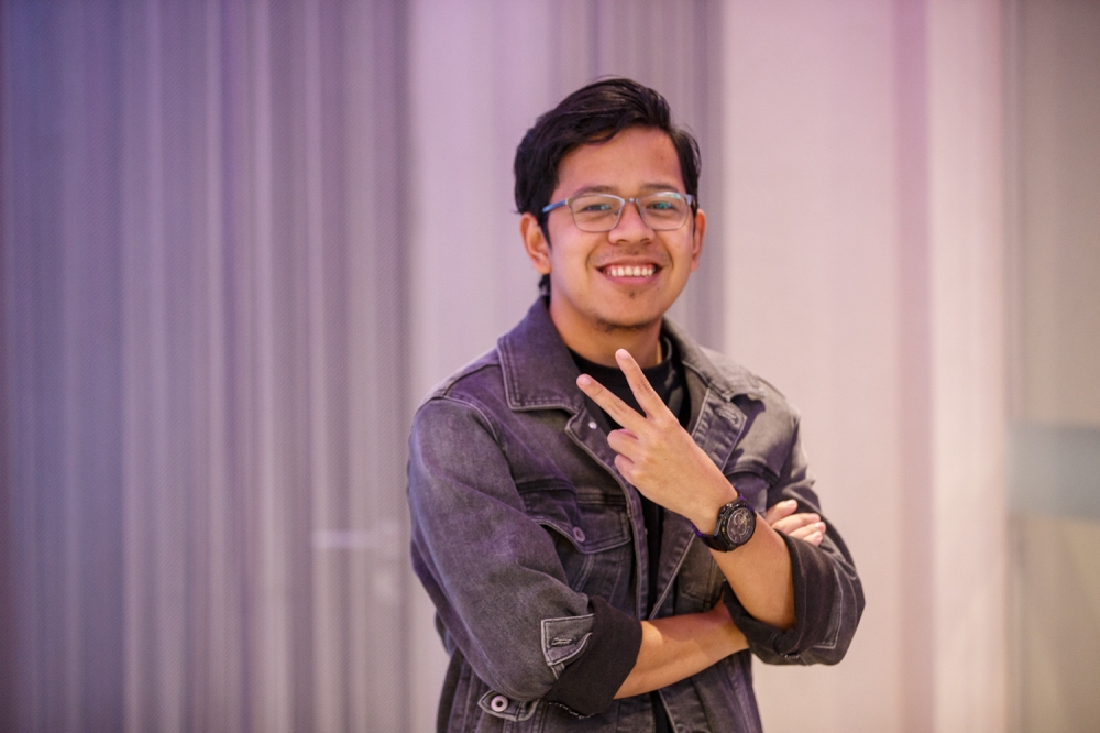 Once compared to his inspiration Zach King, Sofyank turned doubts about his identity into motivation — refining his craft and showing that growth can outlast criticism. — Picture by Raymond Manuel