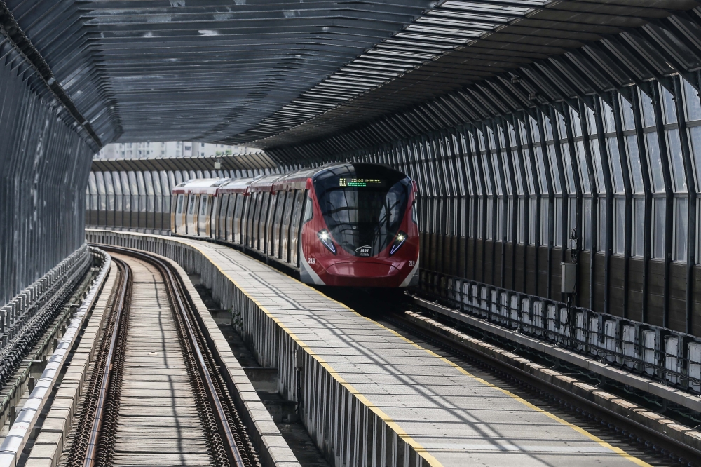 Malaysia’s MRT, LRT and KTM trains use a fail-safe system that automatically stops operations if signalling cables are cut. — Picture by Sayuti Zainudin