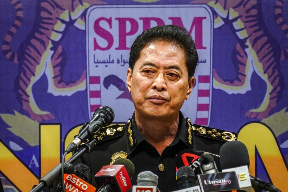 Malaysian Anti-Corruption Commission Chief Commissioner Tan Sri Azam Baki said the whereabouts of three of Tun Daim Zainuddin's children were currently unknown. — Picture by Firdaus Latif