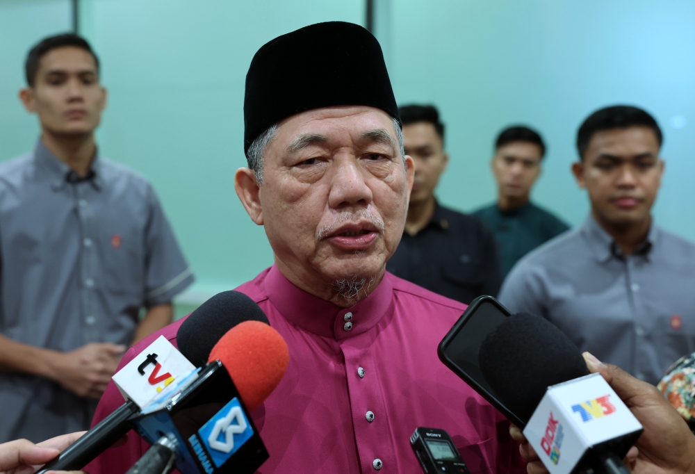 Deputy Prime Minister and Minister of Energy Transition and Water Transformation Datuk Seri Fadillah Yusof speaks to reporters at the Petra breaking of fast event at Menara Petra, Putrajaya, March 4, 2026. — Bernama pic
