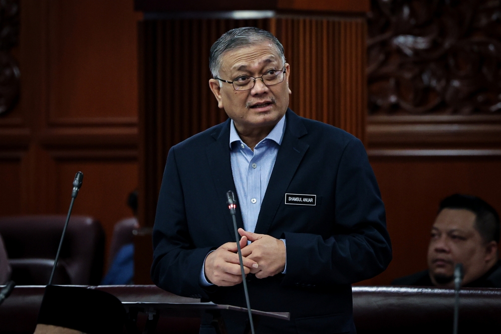 The Johor Bahru-Singapore Rapid Transit System (RTS) Link Bill 2026 does not require amendments to the Federal Constitution to allow the enforcement of extraterritorial laws said Deputy Home Minister Datuk Seri Dr Shamsul Anuar Nasarah. — Bernama pic