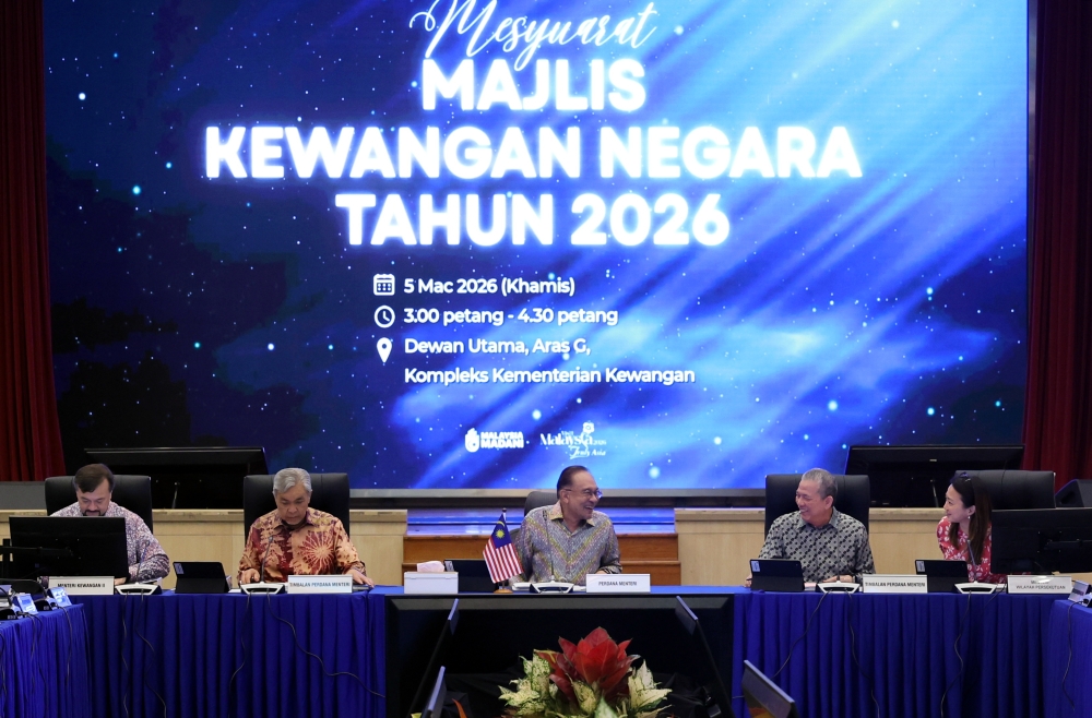 Prime Minister Datuk Seri Anwar Ibrahim chairs the 2026 National Finance Council meeting with state chief ministers at the Ministry of Finance in Putrajaya March 5, 2026. — Bernama pic