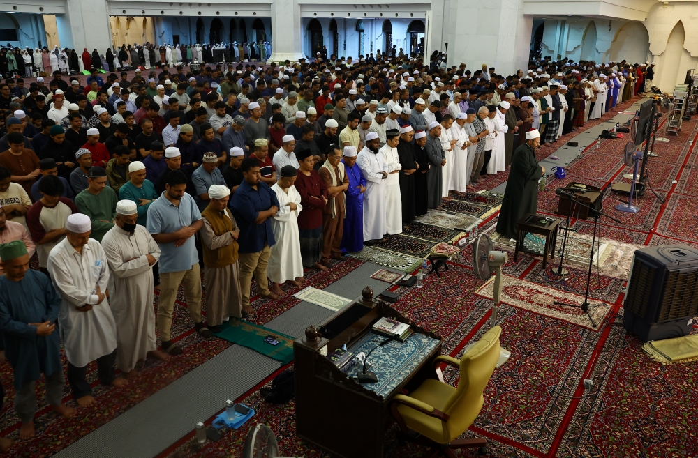 Guest imam from Egypt Sheikh Abdelrahman Eldesouky, 62, leads the tarawih prayers at the Federal Territory Mosque when met by Bernama recently. — Bernama pic