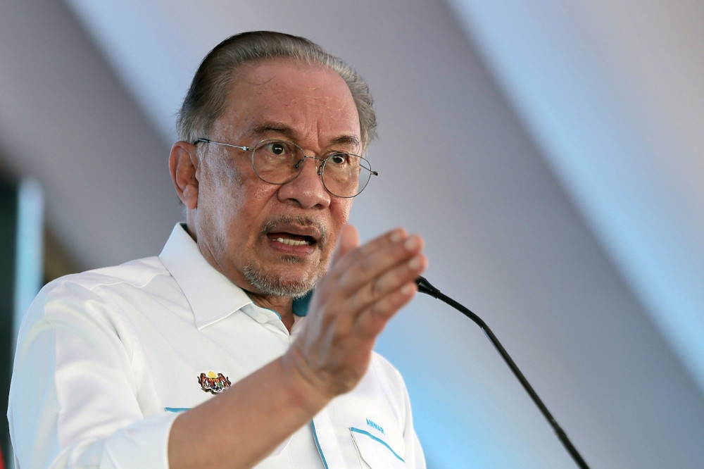 Prime Minister Datuk Seri Anwar Ibrahim said that this is following discussions with teachers and syeikhs of pondok institutions, who agreed that elements of modern skills be introduced as an addition to the existing learning system. — Bernama pic