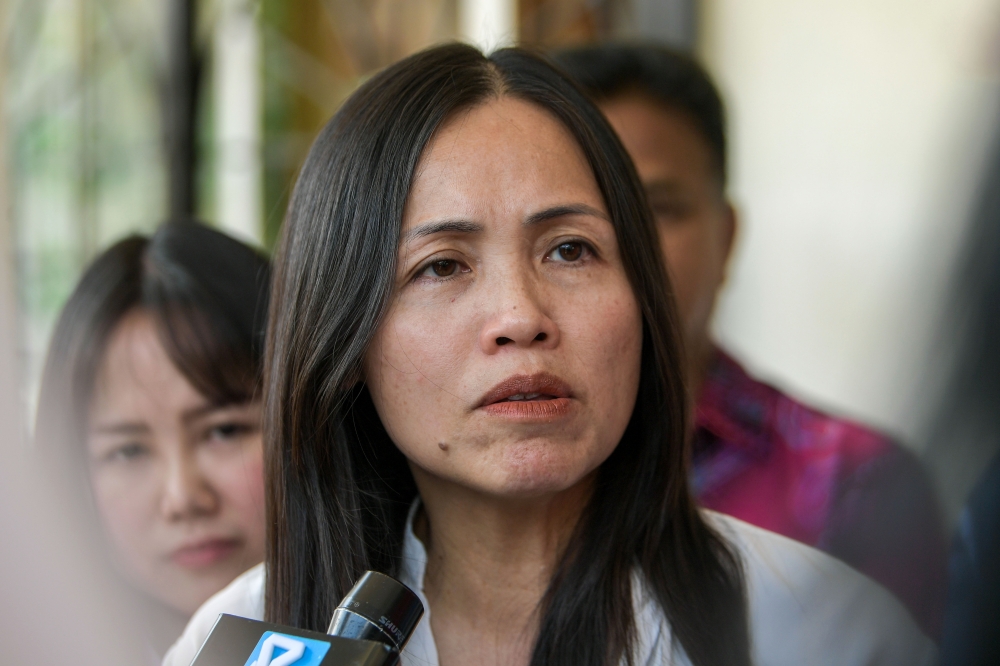 Deputy Communications Minister Datuk Teo Nie Ching said MCMC has held engagement sessions with social media service providers such as Meta, Google, and TikTok to determine the most suitable method. — Bernama pic