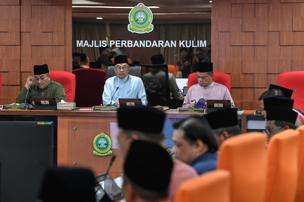 Prime Minister Datuk Seri Anwar Ibrahim chairs the Kulim District Development Meeting at the Kulim Municipal Council in Kulim March 7, 2026. — Bernama pic